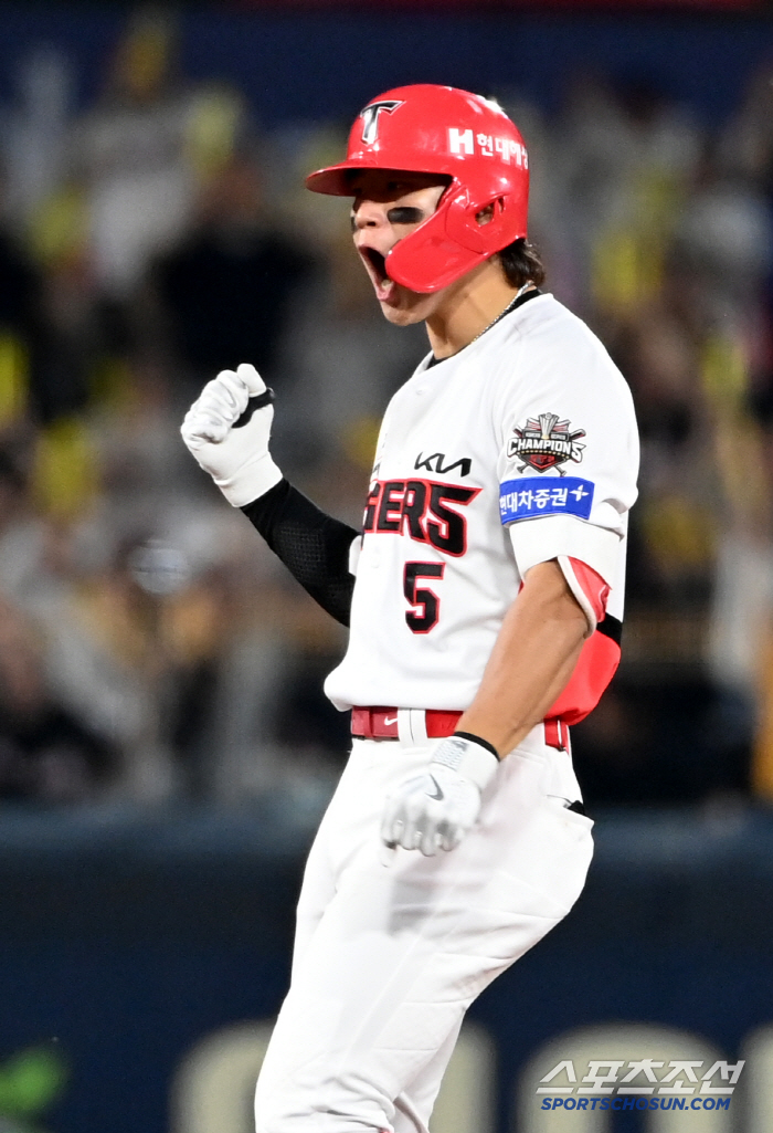 KIM DO YOUNG's blood is pierced! Jung Hae-young made history beyond Ko Woo-seok. KIA stops Lotte from winning 5 consecutive games 