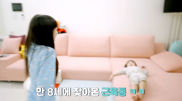 Moon Hee-jun ♥ So-yul's daughter Hee-yul, raising her younger brother on her back, even muscle pain. Oh my back
