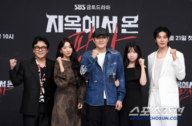  Park Shin-hye has also captured Hell Judge Global...SBS Wins 12 Awards at Houston Film Festival