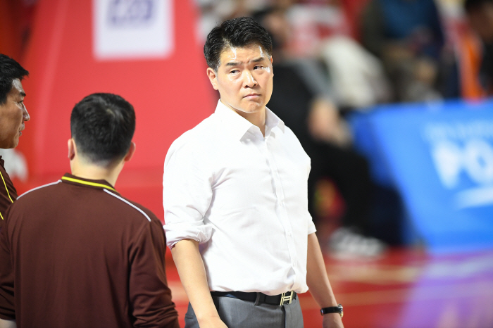  LG Cho Sang-hyun made a wrong plan. There were so many irresponsible shots that it collapsed