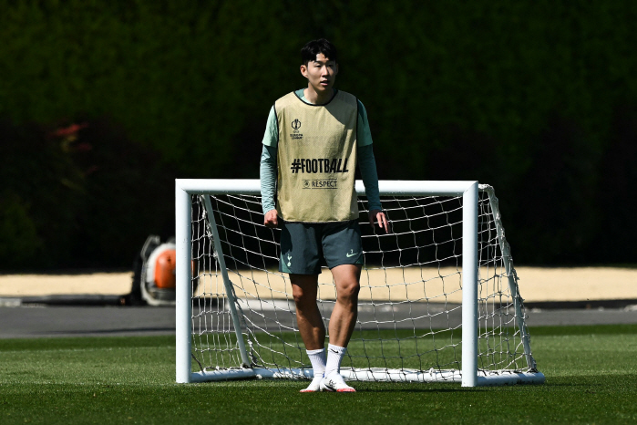 Son Heung-min tries to win the fourth UEL in history. His physical condition is almost perfect, Postecoglou is in great condition