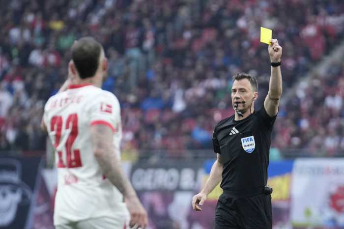 SON's last chance to win the championship makes a huge variable! Son Heung-min, the Europa final referee, is charged with match fixing  bribery → six-month suspension of qualification