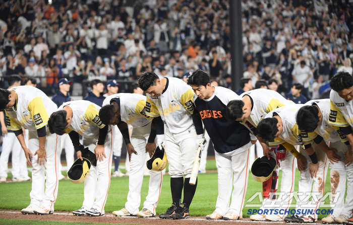 8 consecutive wins → 2 consecutive losses → 12 consecutive wins → 2 consecutive losses →?Hanwha, which gave up first place, is starting to test the strength of its leading battle