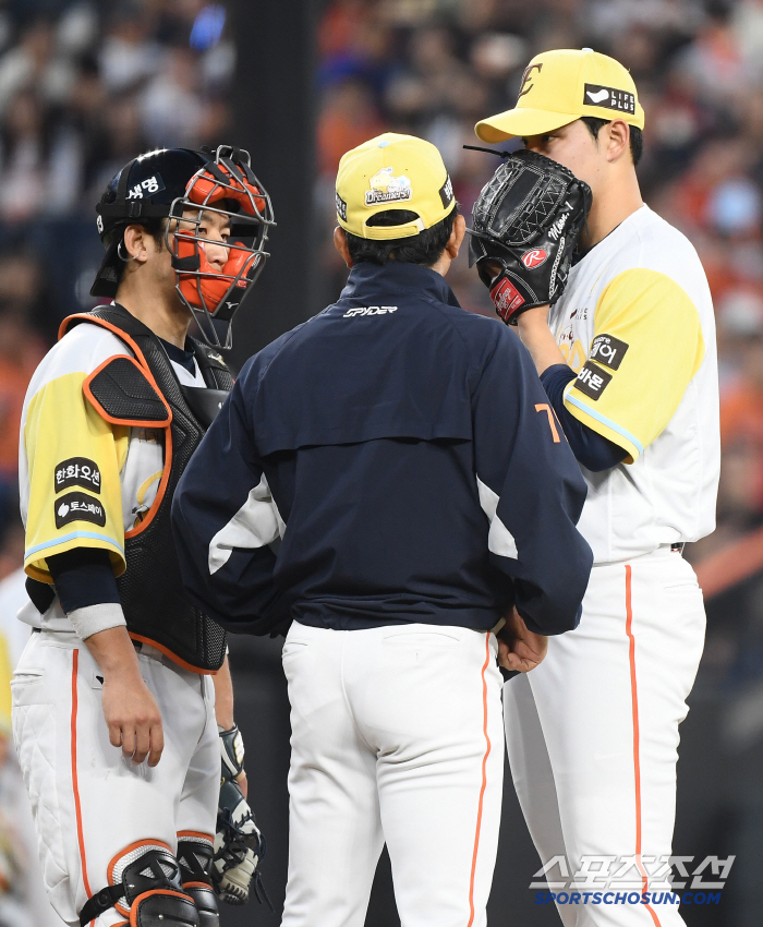 8 consecutive wins → 2 consecutive losses → 12 consecutive wins → 2 consecutive losses →?Hanwha, which gave up first place, is starting to test the strength of its leading battle