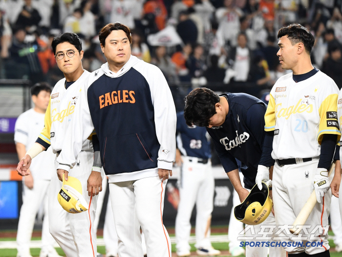 8 consecutive wins → 2 consecutive losses → 12 consecutive wins → 2 consecutive losses →?Hanwha, which gave up first place, is starting to test the strength of its leading battle