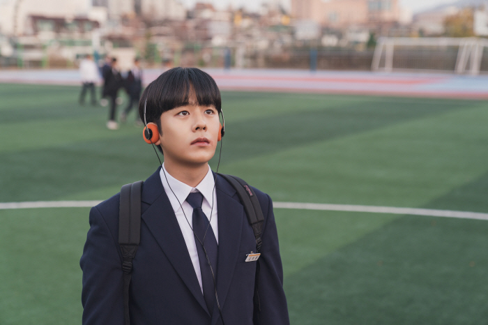 Clench your fist and get your fighting instincts..ONE Lee Jung-ha academy action. I really wanted to do it. Transformation