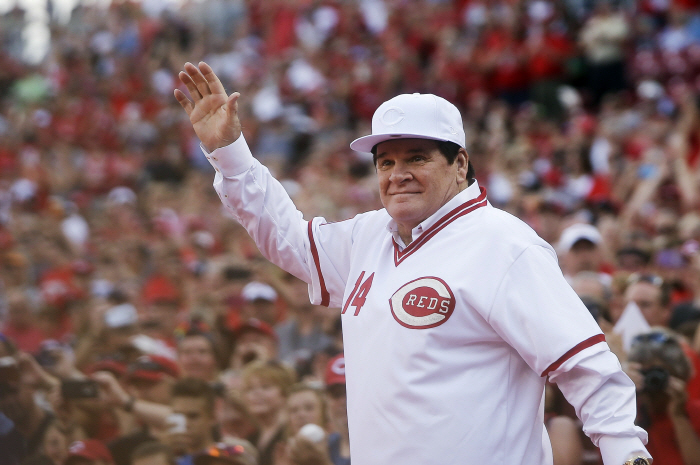 Eight months after Pete Rose's death, will he be inducted into HOF? The one who left, no longer a threat to ML dignity, Commissioner