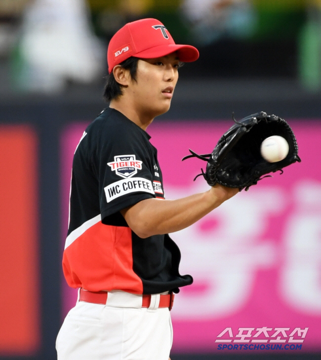 He threw it with a tap, but he overcame the 146km Tommy John surgery perfectly, and a plan to return to KIA's Cheongunmanma left-hander ace came out