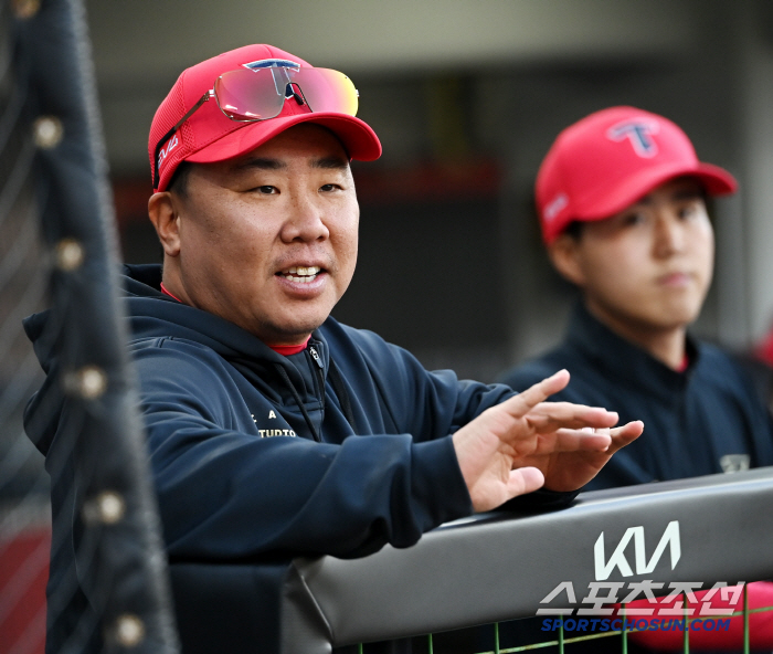 He threw it with a tap, but he overcame the 146km Tommy John surgery perfectly, and a plan to return to KIA's Cheongunmanma left-hander ace came out