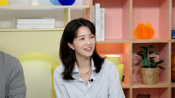 Kang Ji-young's new employee classmate Kim Dae-ho, it's not fun. I didn't think it could be achieved through entertainment..The world is better
