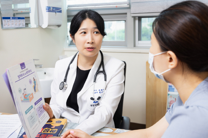 Liver and kidney living organs transplant, is there no problem with donors?