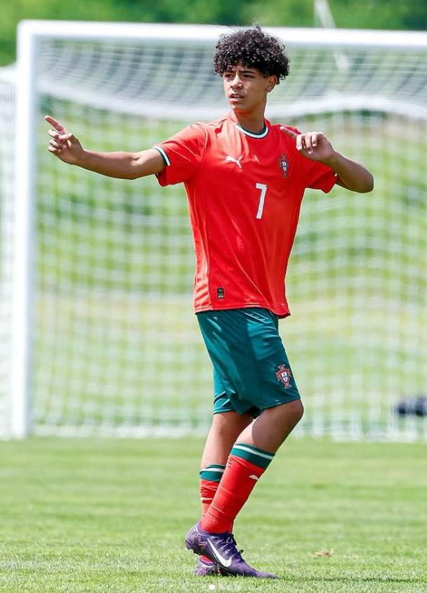 Not only Manchester United, Tottenham → Munich is also aiming Ronaldo's son, natural DNA...Portugal U15 debuts, dispatches scouts to 10 clubs