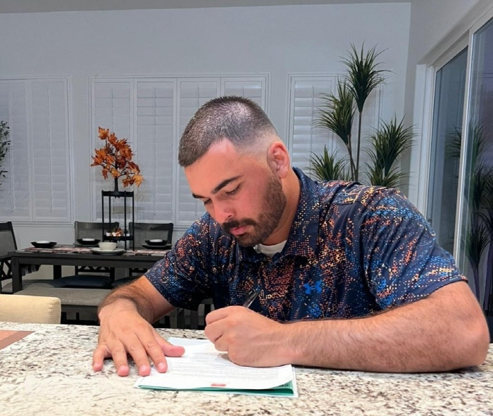 On average, 151km banging! Lotte Recruited Left-hander Alec Gamboa to replace Barnes...Arrival on the 16th 