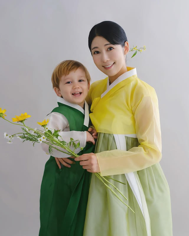 Sayuri, your son raised alone. Language genius..I raised my child properly (Dolsing Foreman)