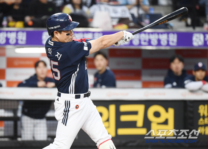 Jung Won laughed at the game Doosan overcame 2G consecutive starting injury → Daejeon's away sweep in 3,318 days...Hanwha loses 3 consecutive games after 12 consecutive wins