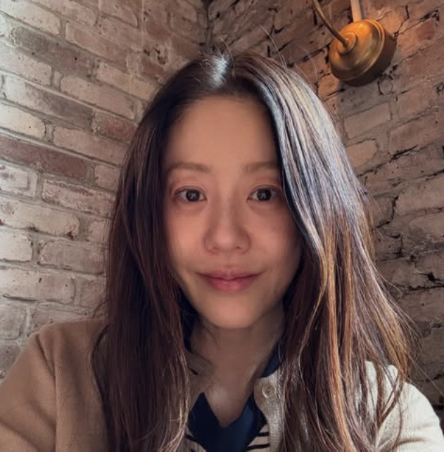 Ko Hyun-jung, who collapsed, is recovering from her health at home, and her recent days are cloudy, so today is full of the scent of a lower-body bath