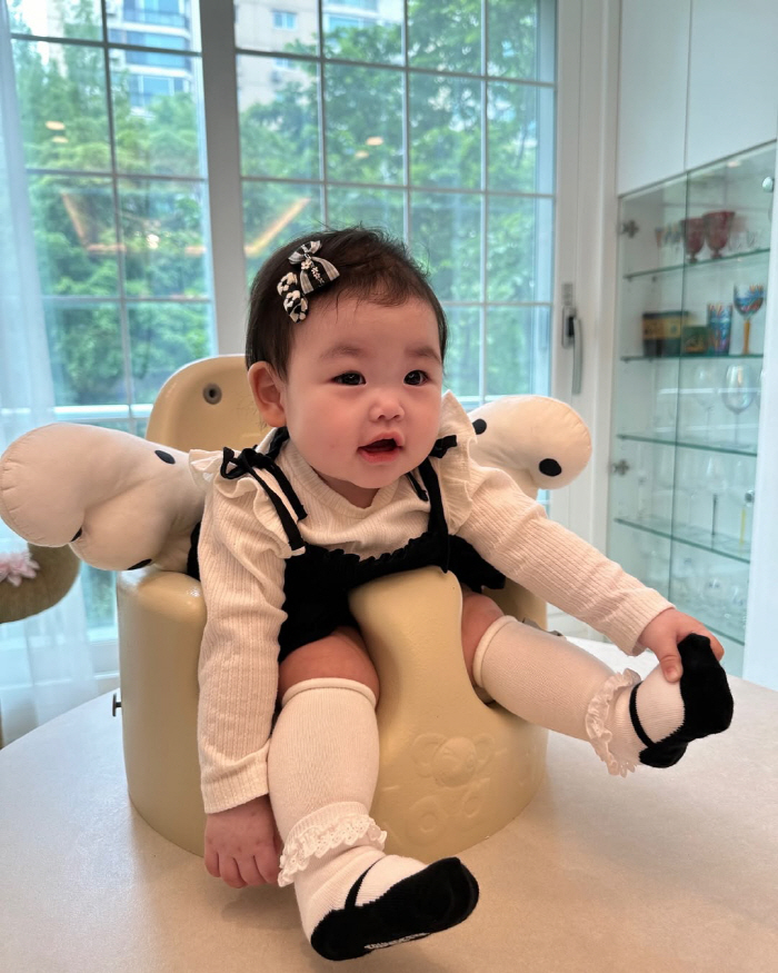 Park Soo-hong ♥ Kim Daye, my daughter is a lucky girl. Something good happened again They keep sending me presents