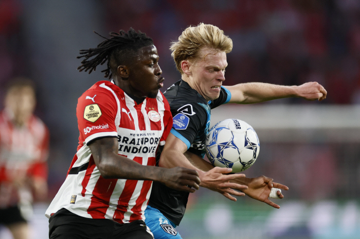The recent situation of the Eredivisie, Park Ji-sung's juniors scored in the 99th minute → Ronningen's miracle is on the verge of winning the upset...I've turned it over by 9 points in a month