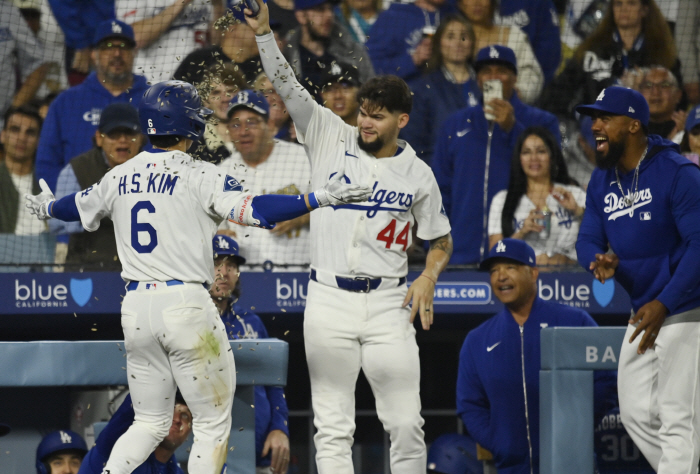 With Edman, Kim Hye-sung stayed in the big league, Roberts opened his heart It helps his performance, play, and position