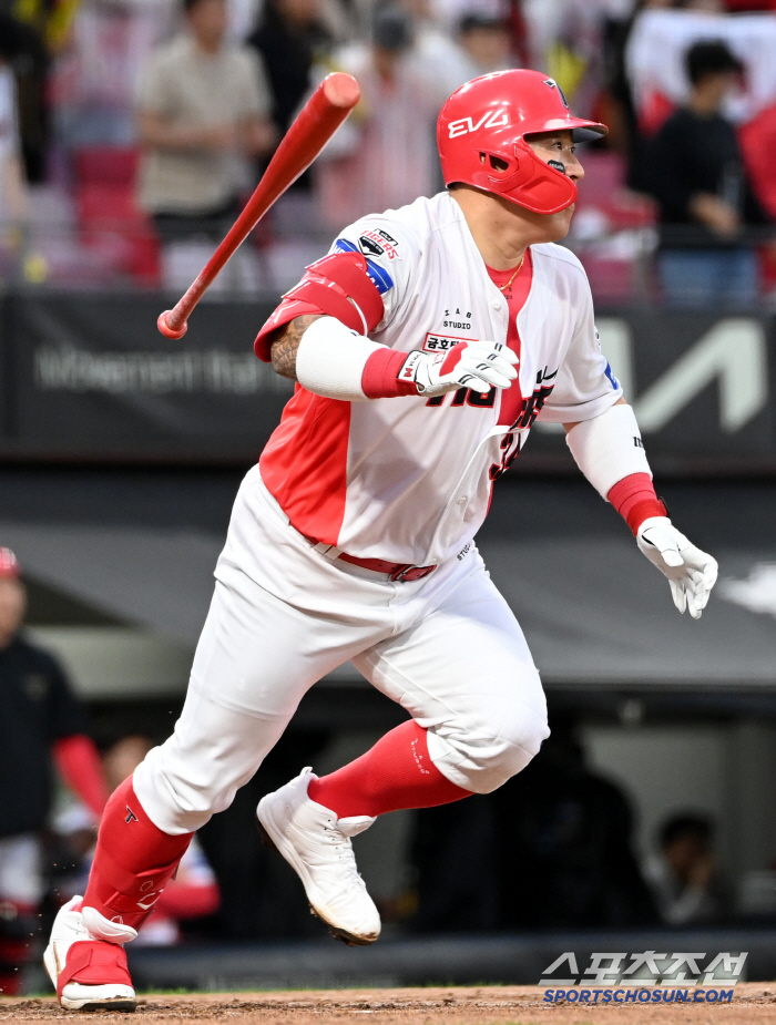 Wow, without Kim Do-young's Cheon Geum-po, KIA would have been in trouble again, and Lotte won 7-6 in a sweat. 