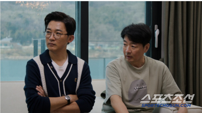 Ahn Jae-wook, 5 hours of acute cerebral hemorrhage, major surgery alone cost 500 million won, and 50% chance of living together (Let's live together)