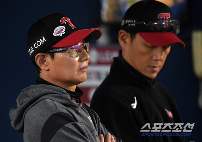 The first-place team's worries are unending, with a one-point difference of nine, with Bae Jae-joon as the coach and Park Myung-geun as the coach. So what's the result? the batters solve their problems