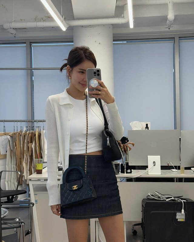 'If you don't get old at 50 years old, it's obvious that you have plastic surgery'…Kim Junhee responds cheerfully to malicious comments