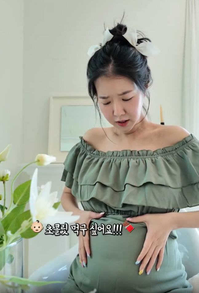 Kim Jihye Fell During Twin Pregnancy, Eventually Finger Injury..a sad state of affairs
