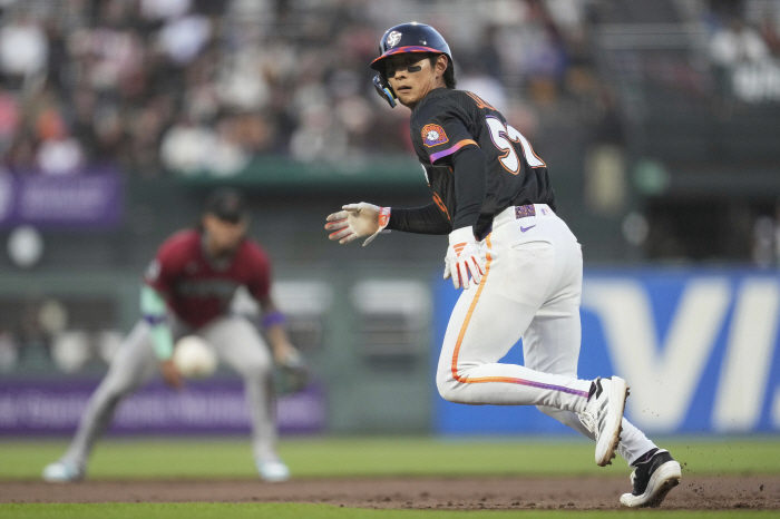 Lee Jung-hoo, who eventually disappeared from the power ranking, but all-around contributions, MVP votes, etc..2G Back-to-back Home Runs Successfully Rebound