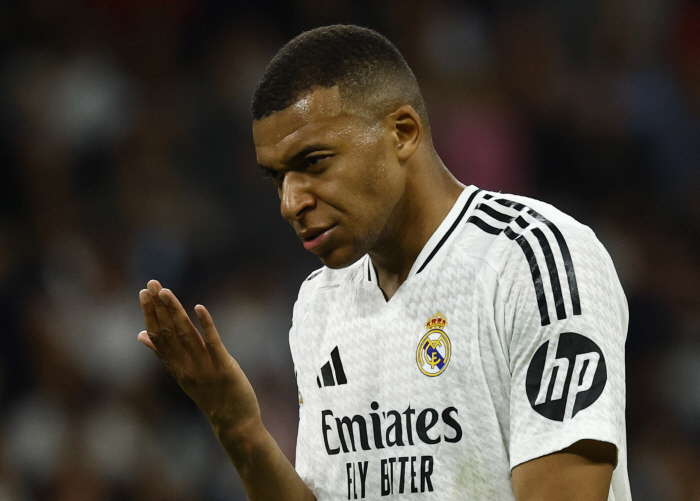 Mbappe's tearful debut season and the runner-up double after breaking the 71-year milestone...Barca La Liga wins!