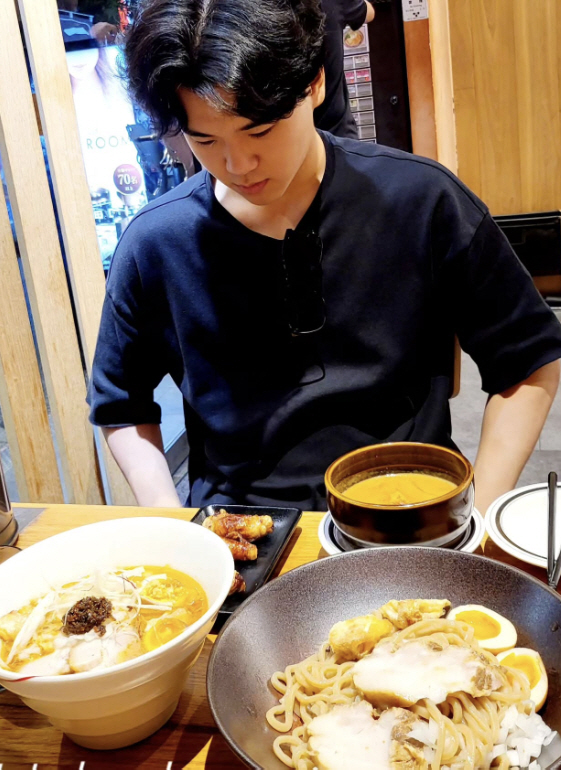 Yoon Hoo, a prestigious university student, lost a lot of weight.. Happy time with Yoon Minsoo