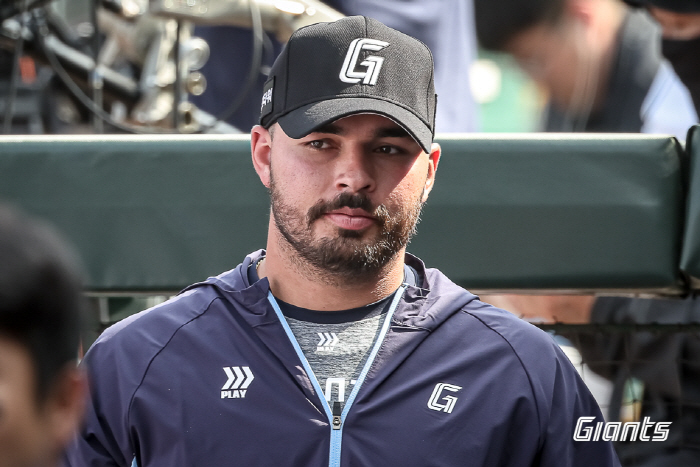 05 → 75 A big reversal of the sold-out seagull! Three-run Finalist Reyes Five-RBI Bulbat...Lotte wins the first round of DH against Samsung in the eighth inning of the promise