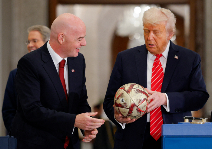 Are You a Politician? Loyal to Trump Attends Late to FIFA President's General Assembly, Furious at UEFA