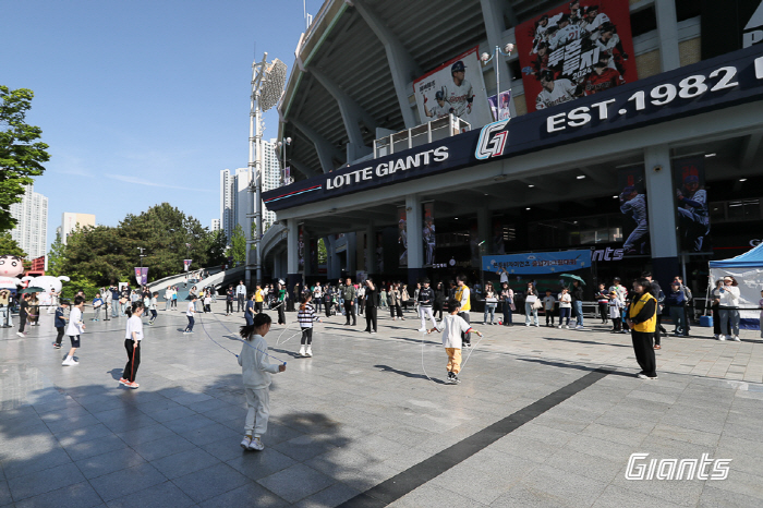 Children's Painting → From Youth Dance Contest to Lotte, Sajik as the venue for the festival Dream of Ground