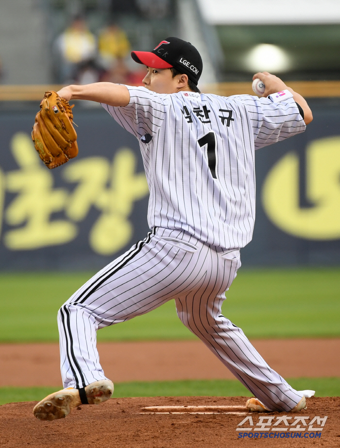 He has met both the first and second starters in each of the three consecutive games, and he is 9 wins, 3 losses, and 1st place. The secret revealed by Yeolryang persisted.