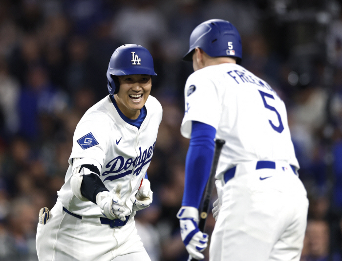 In this case, 60 home runs are possible, but Ohtani is the first solo leader in ML home runs with his 16th home run, ranking first in May alone with 9 home runs OPS 1.427