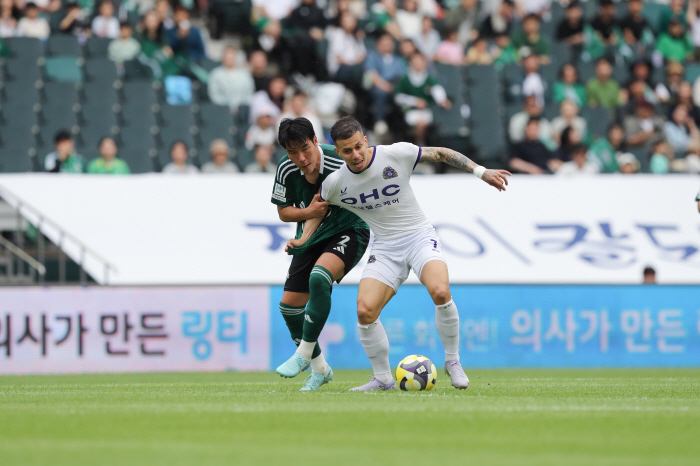 Anyang 2-0 rout Jeonbuk 11G in a row, multi-po Jeon Jin-woo jumps to the top of the scoring list