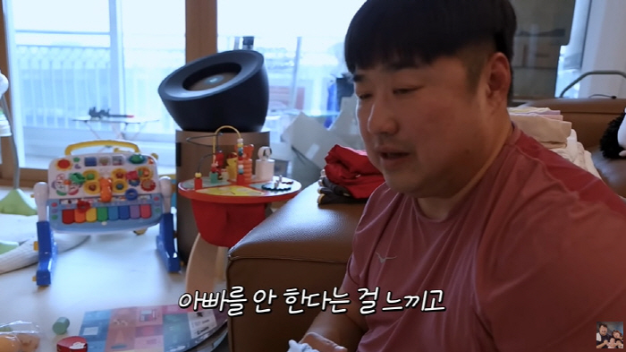 Lee Eun-hyung, 275 days old, sobbing after hearing your mom's sound ♥ Kang Jae-joon's dad? I'm sad. (KiU TV)