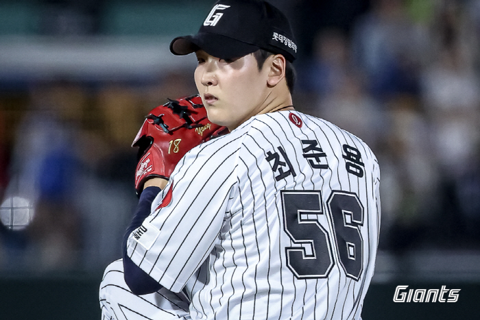 Lotte Double Header Sweep! Benkle Crisis → 5 Points Big Inning → Coach's exit → 3 Points → Confused Mistakes…Saturday night's struggle for the resignation of a mixed bag 