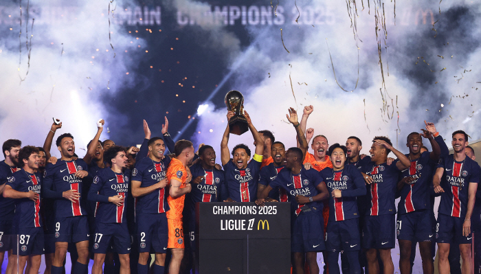All-time start → 0 minutes of the final match, Lee Kang-in's winning ceremony cheers, and Jung Jo-joon, a four-time winner of the French Cup UCL