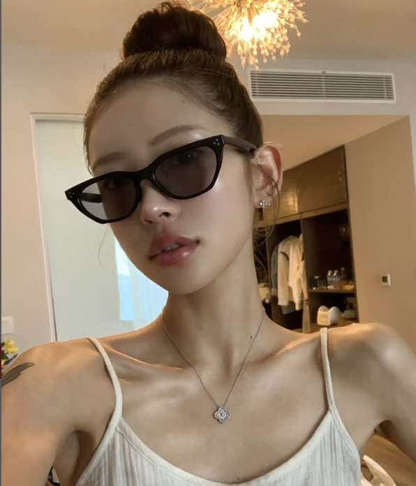 Choi Jin-sil's daughter Choi Jun-hee is only 23 years old, but she can't work out because of plastic surgery and pelvis