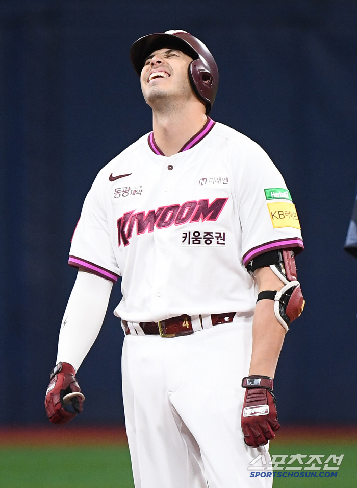 The controversy over Doosan's layoff comes to mindKiwoom in Crisis, Why did you choose Alcantara as a firefighter
