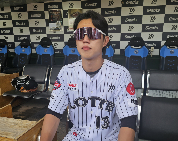 First time cheering, clean-up, and Venkle...Headshot → Everyday is fun for Bok-dong. 