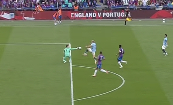Guardiola Refuses to Handshake Palace GK...I gave you 10 minutes of extra time