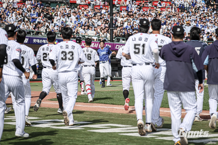 Hanwha Come Out! Headshot Venkle Can't Stop Lotte...Jeon Min-jae 3 points → Kim Won-joong 3 consecutive saves → Samsung Series Sweep