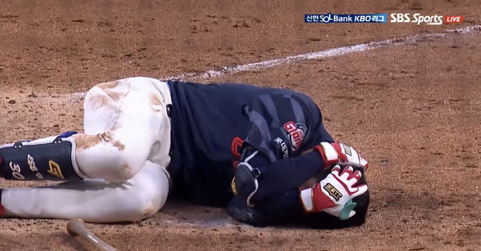 Headshot → Home Run → 148km fastball to Yun Dong-hee's head! Director Kim Tae-hyung couldn't stand it. RANT  Race toward Samsung's dugout...Benkle covered in Sajik 