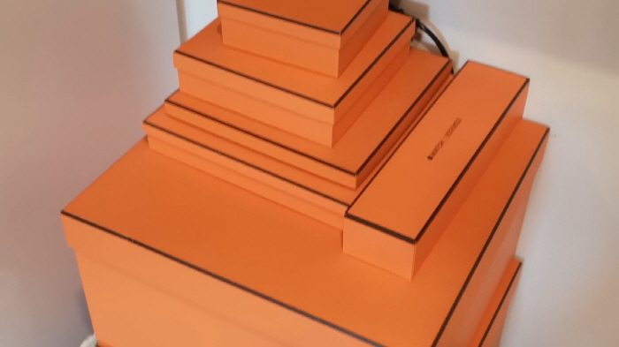Lee Mi-sook doesn't even use the orange luxury box in her room. Eco-bag is comfortable (Sook-mi, mature)