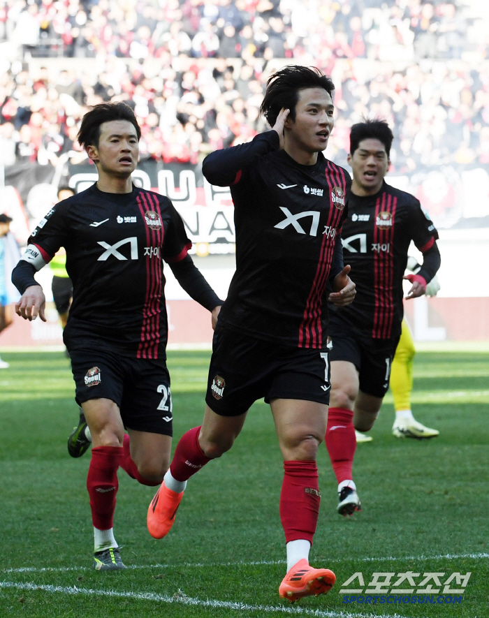  Full crowd → Full of expectations to strengthen police security. Jung Seung-won, The B, focus on Seo Dong-won's game vs. Kim Ki-dong, if he gets excited, he will exclude it