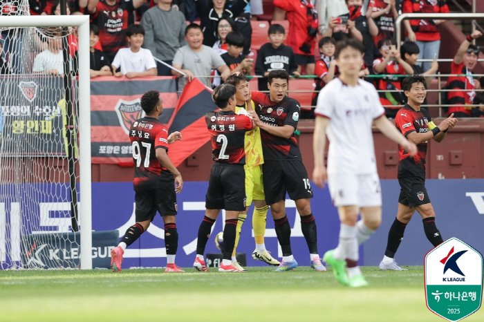 Asani PK missed → Park In-hyuk's 89th minute theater goal Gwangju, 10th place in the winning league against Pohang