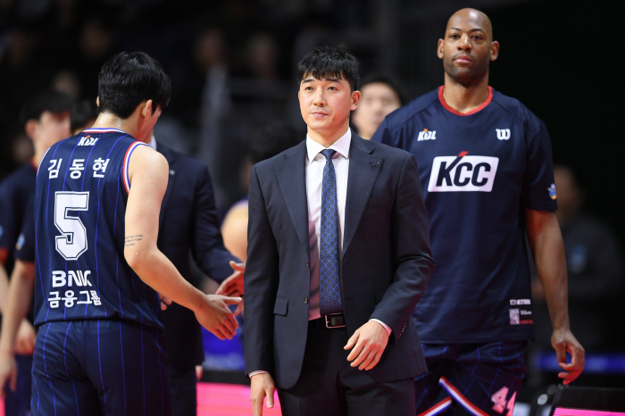 Original brother Lee Sang-min is starting anew as KCC director...Head Coach Lee Kyu-seop Reunites Lee Sang-min Division